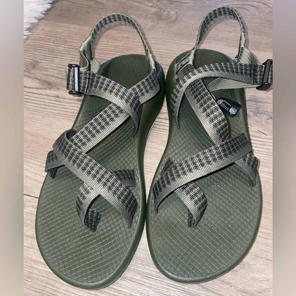 Chacos women size 10